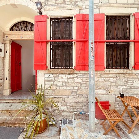 Amphora Rooms Foca Exterior photo