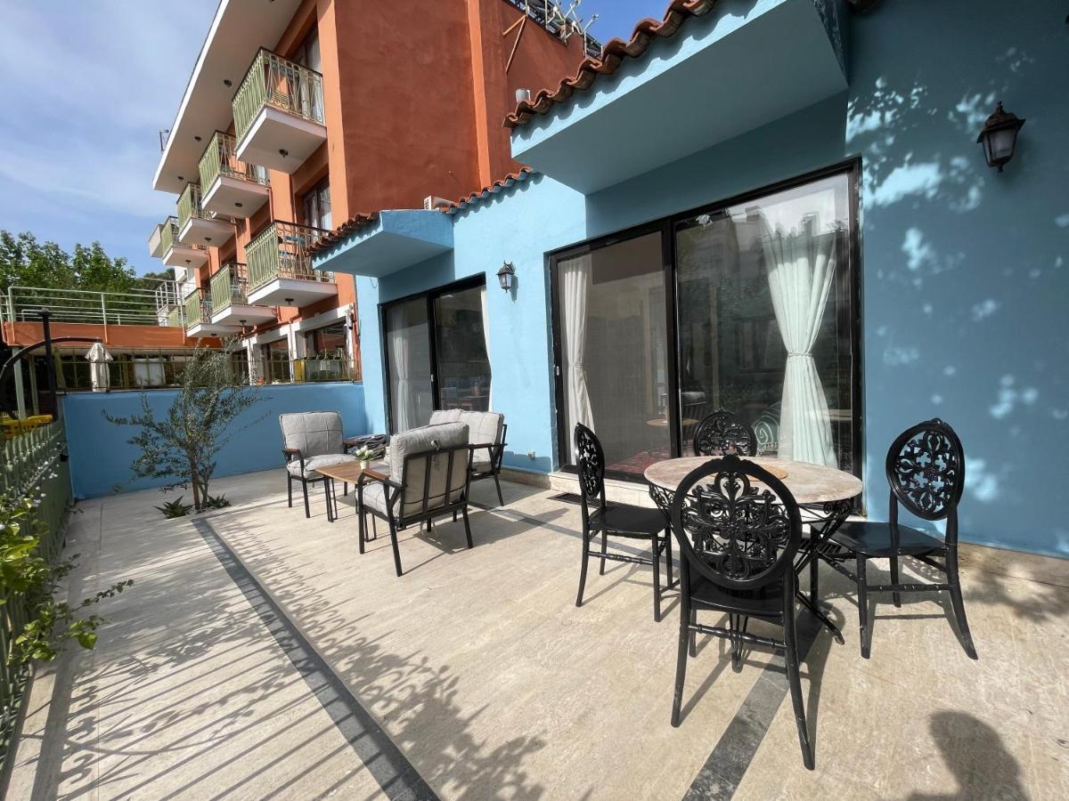 Amphora Rooms Foca Exterior photo